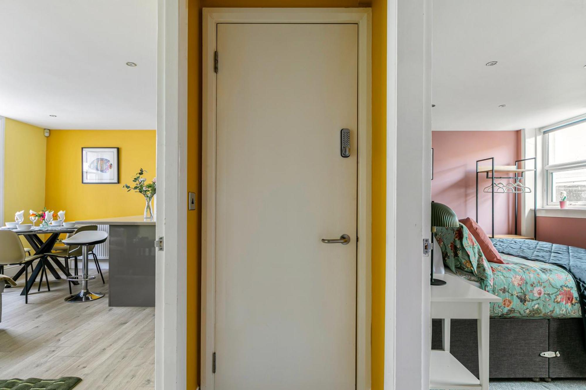 Central-Few Steps From Brighton Beach Apartment ภายนอก รูปภาพ